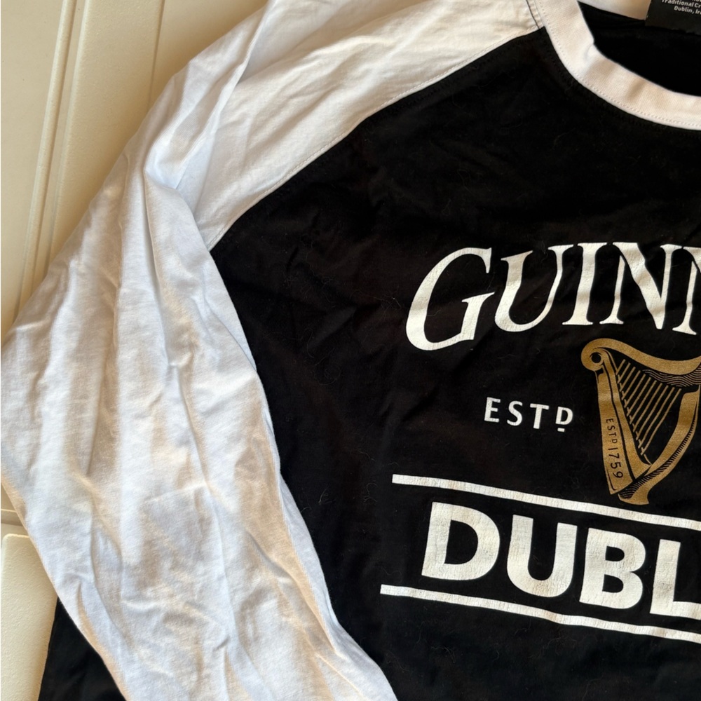 Guinness Dublin Raglan Long Sleeve Graphic Tee Black/White Unisex - Picture 3 of 5